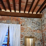 Photo n°3 de l'avis de Georg. fait le 13/04/2023 à 15:01 sur le  Corte di Re Artù à Lucca