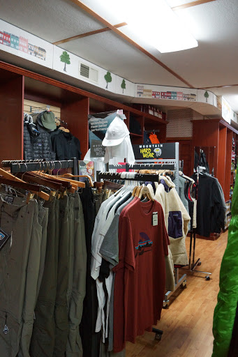 Sporting Goods Store «EverestGear», reviews and photos, 117 N Prospect St, Granville, OH 43023, USA