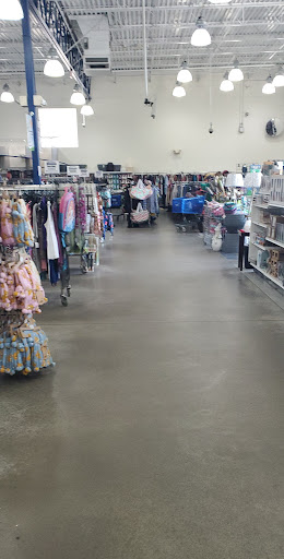 Thrift Store «Goodwill Brandon Superstore», reviews and photos, 1106 E Brandon Blvd, Brandon, FL 33511, USA