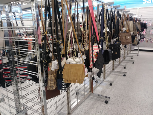 Clothing Store «Ross Dress for Less», reviews and photos, 2365 S Hwy 27, Clermont, FL 34711, USA