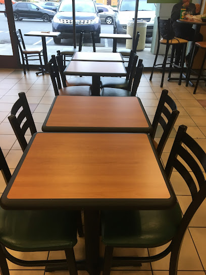 Subway - 14713 Rinaldi St, San Fernando, CA 91345