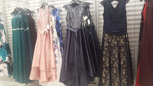 Clothing Store «Burlington Coat Factory», reviews and photos, 5959 W Sahara Ave, Las Vegas, NV 89146, USA