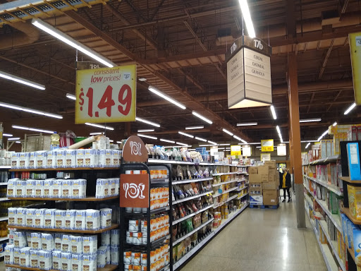 Shopping Mall «Brandywine Square Shopping Center», reviews and photos, Quarry Rd & U.S. 30, Downingtown, PA 19335, USA