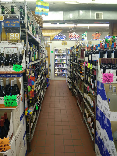 Liquor Store «Richards Wine & Spirits», reviews and photos, 175 Wolcott Square, Hyde Park, MA 02136, USA