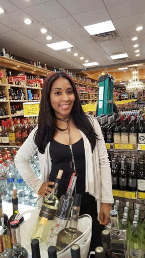 Wine Store «Pavilion Wine and Spirits», reviews and photos, 361 S Oyster Bay Rd, Plainview, NY 11803, USA