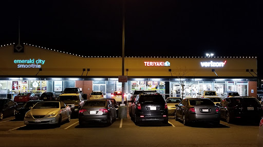 Cell Phone Store «Verizon», reviews and photos, 1255 N 205th St #101, Shoreline, WA 98133, USA