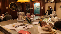 Plats et boissons du Restaurant de fruits de mer Chasse-Marée à Paris - n°1