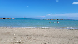 Foto von Spiaggia del Foro di Ortona und die siedlung