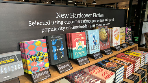 Book Store «Amazon Books», reviews and photos, 3441 N Southport Ave, Chicago, IL 60657, USA