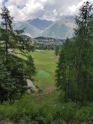 Photo n°3 de Golf d'Auron Auron Mountain Golf à Saint-Étienne-de-Tinée ()