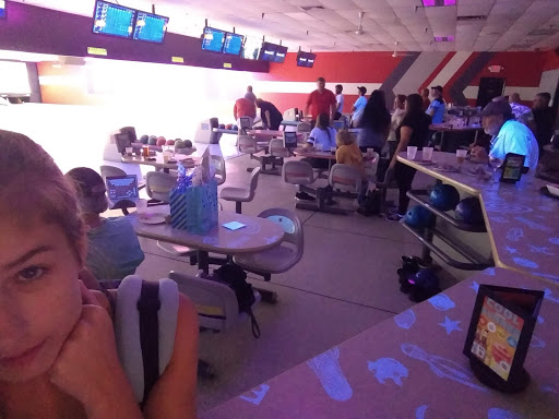 Bowling Alley «Brunswick Zone Harbour Lanes», reviews and photos, 1099 N Wickham Rd, Melbourne, FL 32935, USA
