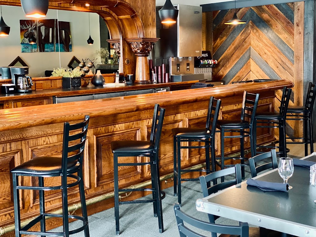 The Divide Restaurant & Lounge 82325