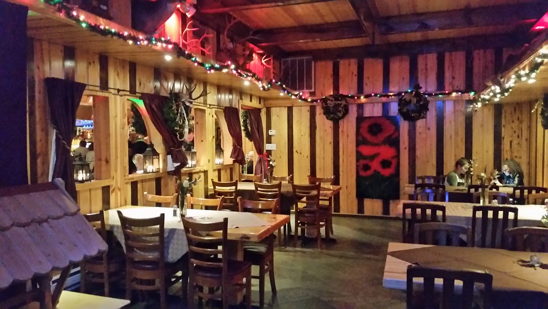 Hunters Restaurant & Lounge