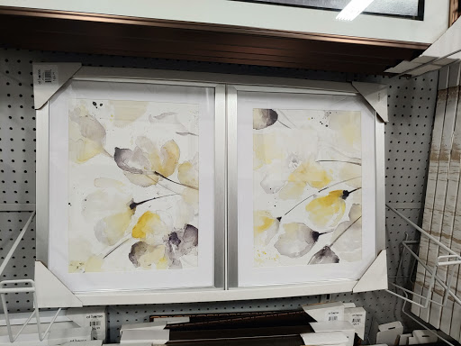 Shopping Mall «Riverdale Plaza Shopping Center», reviews and photos, 1044 W Mercury Blvd, Hampton, VA 23666, USA