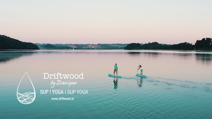 Driftwood by Danique e.U. - SUP I Yoga I SUP Yoga