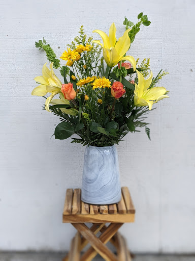 Florist «Monroe Floral», reviews and photos, 113 W McDougall St, Monroe, WA 98272, USA