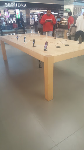 Computer Store «Apple Stonebriar», reviews and photos, 2601 Preston Rd, Frisco, TX 75034, USA