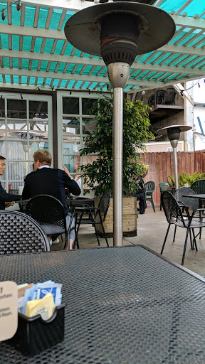 Restaurant «Alta Coffee & Restaurant», reviews and photos, 506 31st St, Newport Beach, CA 92663, USA