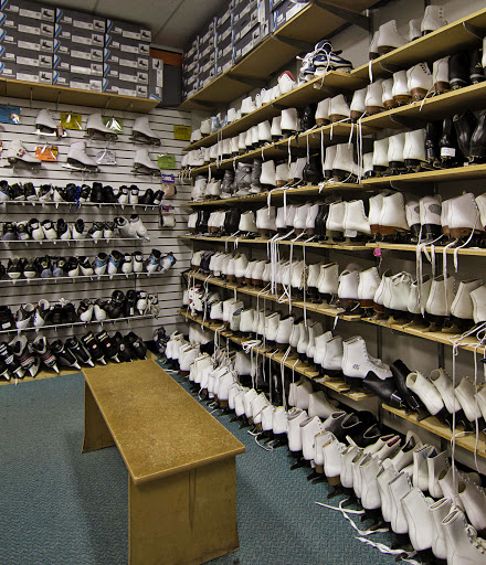 Sporting Goods Store «Play It Again Sports», reviews and photos, 42079 Ford Rd, Canton, MI 48187, USA