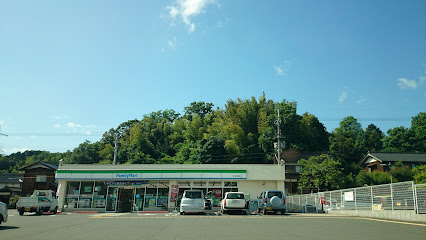 ファミリーマート 峰山町杉谷店