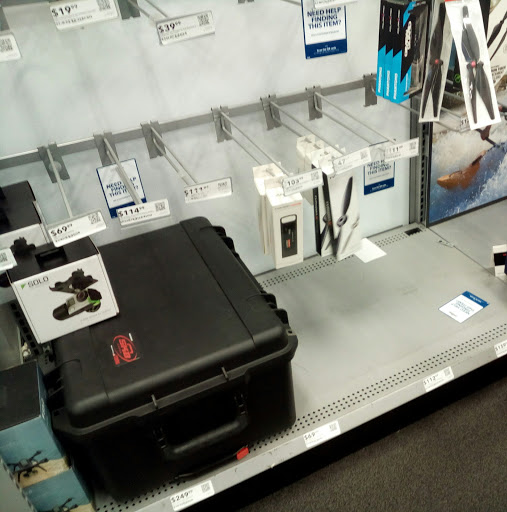 Electronics Store «Best Buy», reviews and photos, 1 Garden State Plaza Blvd, Paramus, NJ 07652, USA