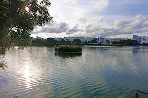 Neknampur lake park image