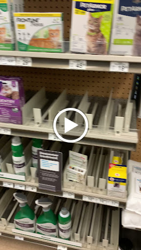 Pet Supply Store «PetSmart», reviews and photos, 805 S Seth Child Rd, Manhattan, KS 66502, USA