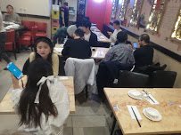 Atmosphère du Restaurant chinois 李子坝梁山鸡LiZiBa ChongQing Chicken Pot à Paris - n°2