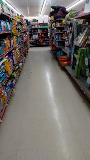 Dollar Store «FAMILY DOLLAR», reviews and photos, 401 E 5th St, Connersville, IN 47331, USA