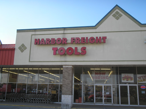 Hardware Store «Harbor Freight Tools», reviews and photos, 6272 Pearl Rd, Parma Heights, OH 44130, USA