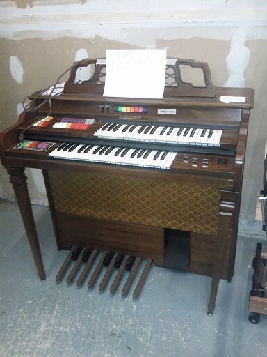 Thrift Store «Here Today Gone Tomorrow Thrift Store», reviews and photos, 10240 Burbank Dr, Baton Rouge, LA 70810, USA