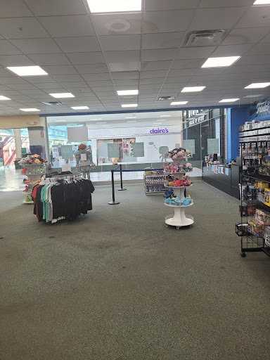 Shopping Mall «Eastview Mall», reviews and photos, 7979 Pittsford Victor Rd, Victor, NY 14564, USA