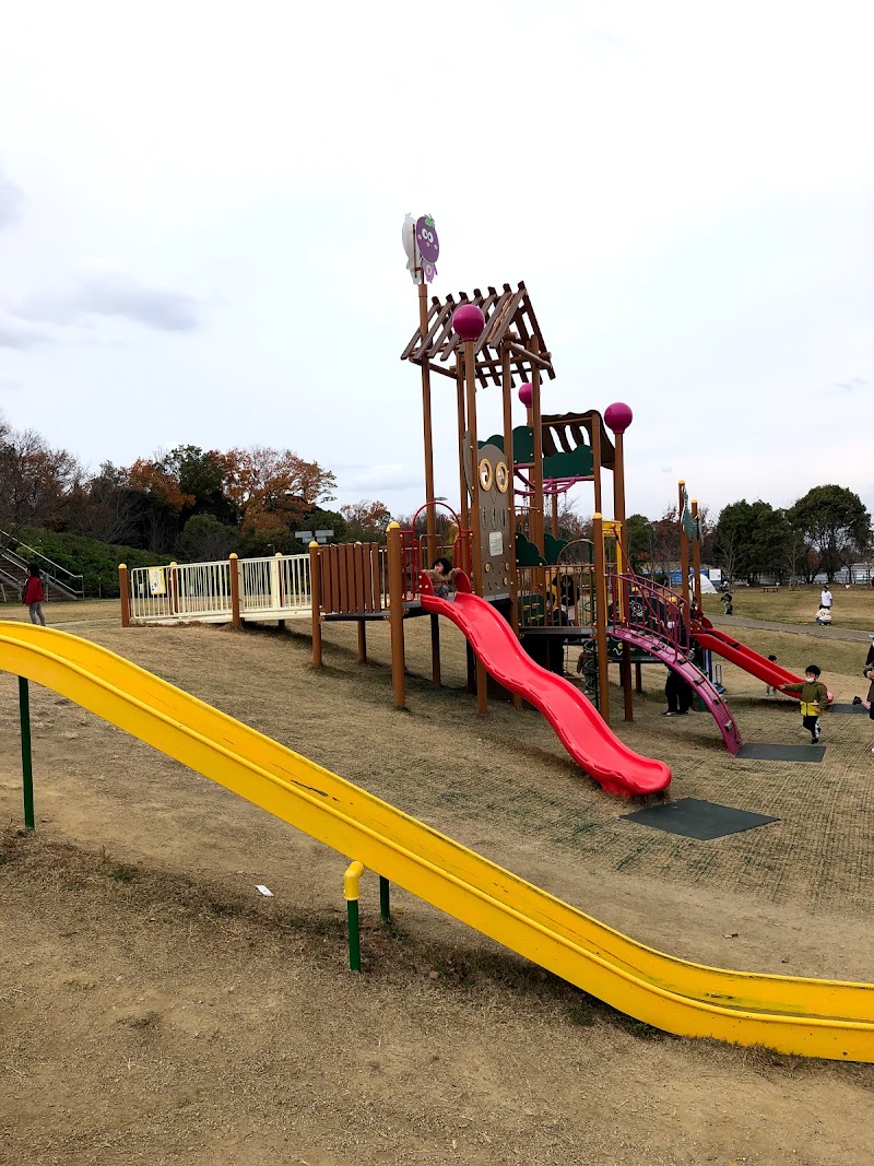 道の駅 しらとりの郷羽曳野 大阪府羽曳野市埴生野 サービスエリア パーキング エリア グルコミ