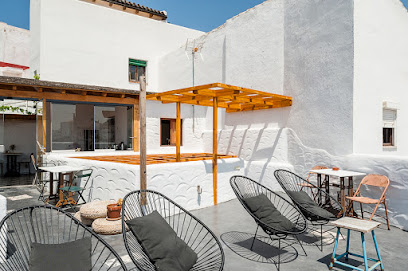 L ´Apero - Calle Viña, 10, 11150 Vejer de la Frontera, Cádiz, Spain