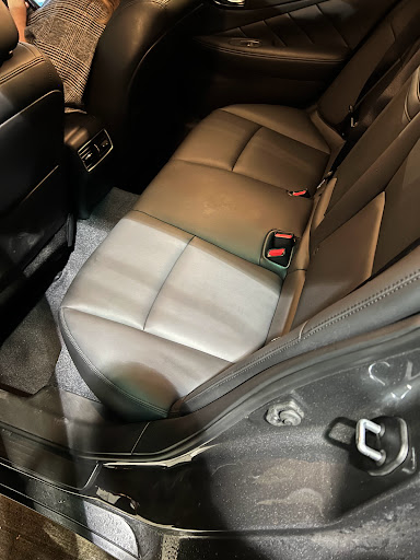 Auto Body Shop «Sewell Collision Center of Houston», reviews and photos, 111 Stage Runn Dr, Houston, TX 77090, USA