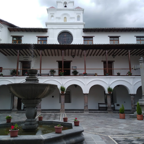 Curia Provincial de la Compañía de Jesús en el Ecuador - Iglesia