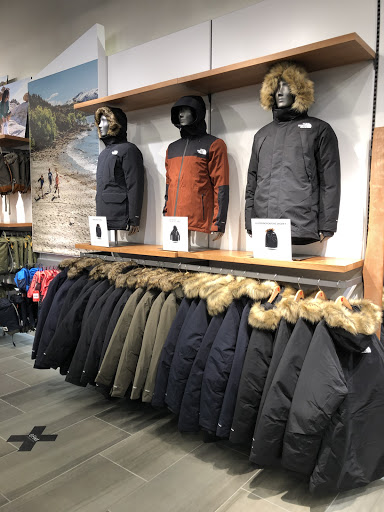 Clothing Store «The North Face», reviews and photos, 8080L Tysons Corner Center, Tysons, VA 22102, USA