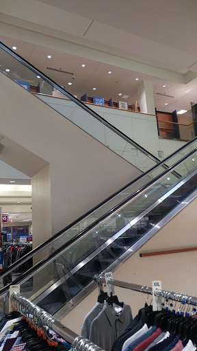 Clothing Store «Burlington Coat Factory», reviews and photos, 3050 N 5th Street Hwy, Reading, PA 19605, USA