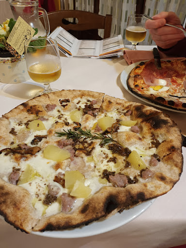 Pizzeria IL Boscaiolo / LAquila in Sassa Scalo, Provincia dellAquila