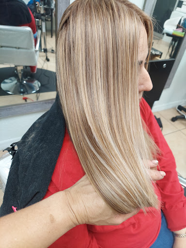 Beauty Salon «Cacata Dominican Hair Salon», reviews and photos, 13374 SW 288th St, Homestead, FL 33033, USA