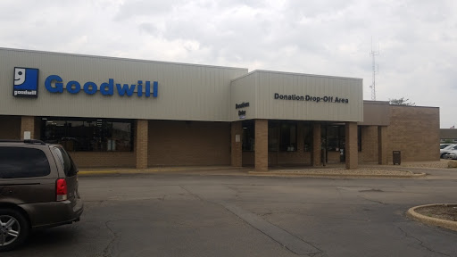 Goodwill, 210 S Main St, East Peoria, IL 61611, Thrift Store