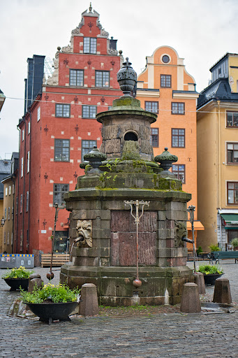 Stortorgsbrunnen, Stortorget, 111 29 Stockholm