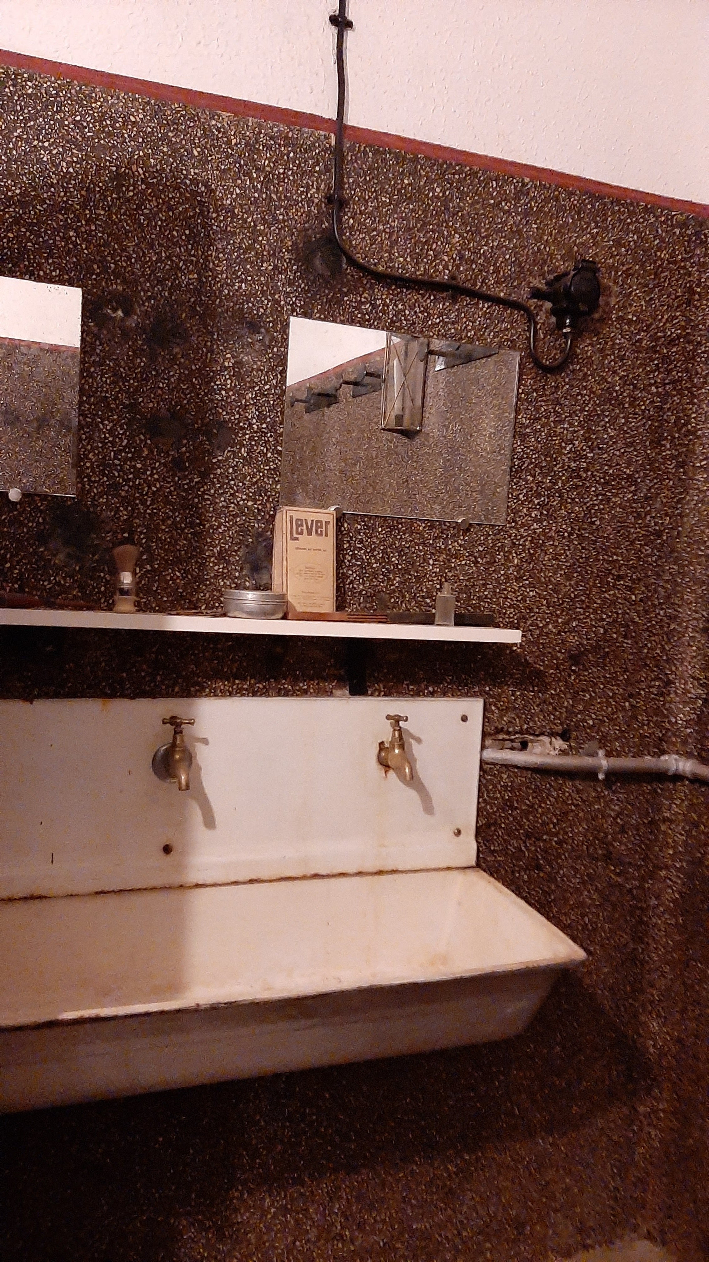 Photo n° 33 de l'avis de Raymond.e fait le 30/08/2020 à 13:53