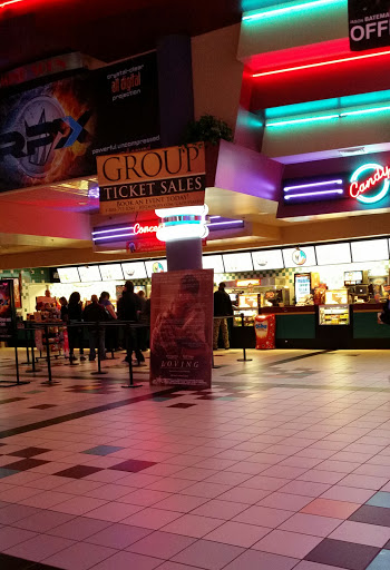 Movie Theater «Regal Cinemas Town Center 16 & RPX», reviews and photos, 2795 Town Center Dr, Kennesaw, GA 30144, USA