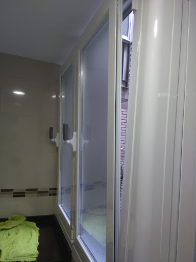 Aluminios Hermanos Bravo, Carpintería de Aluminio