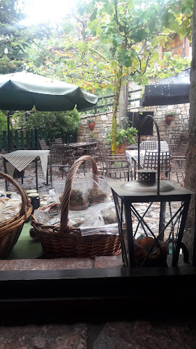 Αριθμός τηλεφώνου Τα Πλατάνια