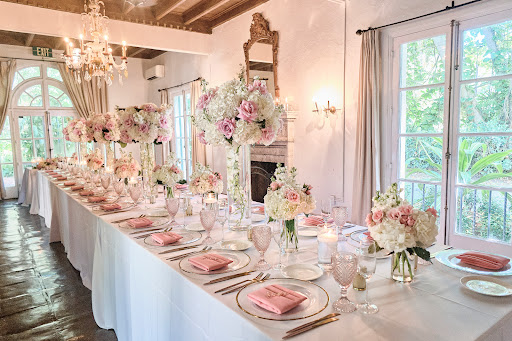 Aventura Florist, 20445 Biscayne Blvd, Aventura, FL 33180, USA, 