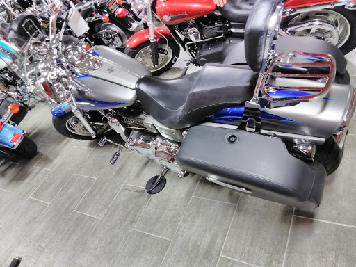 Motorcycle Dealer «Phantom Harley-Davidson», reviews and photos, 291 N Cypress Dr, Manteno, IL 60950, USA