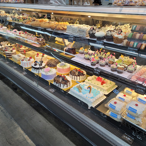 Supermarket «LIC Food Bazaar Supermarket», reviews and photos, 42-02 Northern Blvd, Long Island City, NY 11101, USA