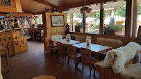 Atmosphère du Restaurant français Restaurant du Col du Granier à Apremont - n°14